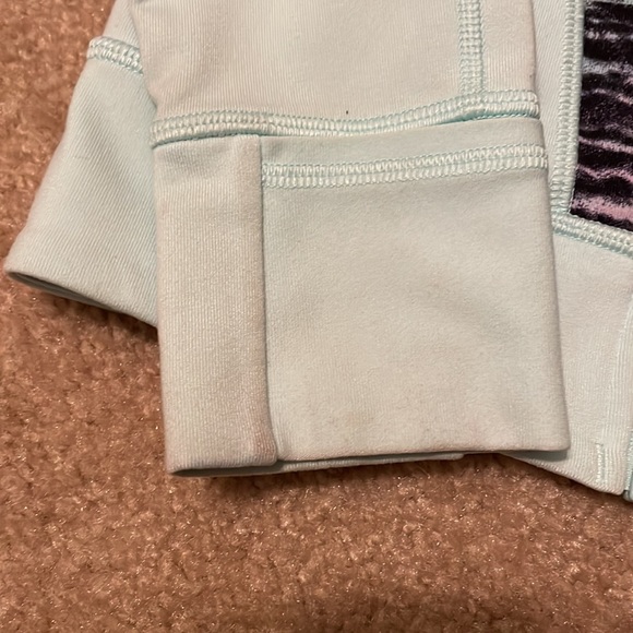 Ivivva jacket - sz 10 - Picture 4 of 7